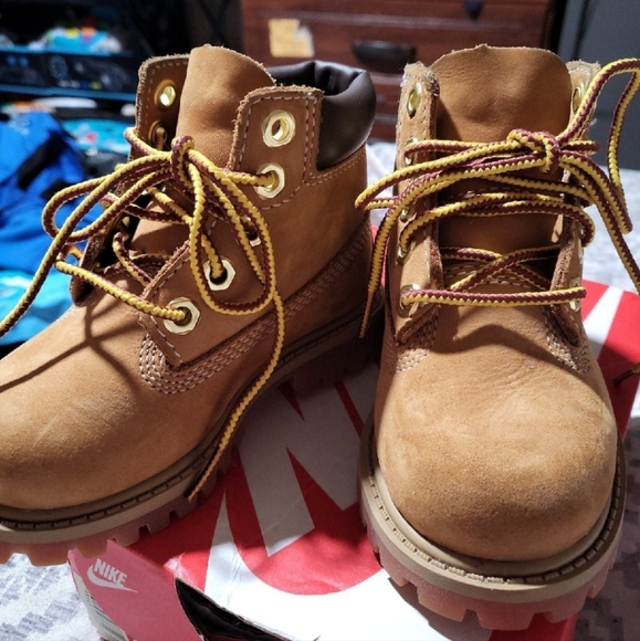 Timberlands - Picture 2 of 3